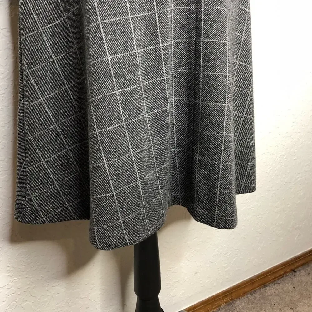 Banana Republic gray black plaid dress size 8 classic office business casual
